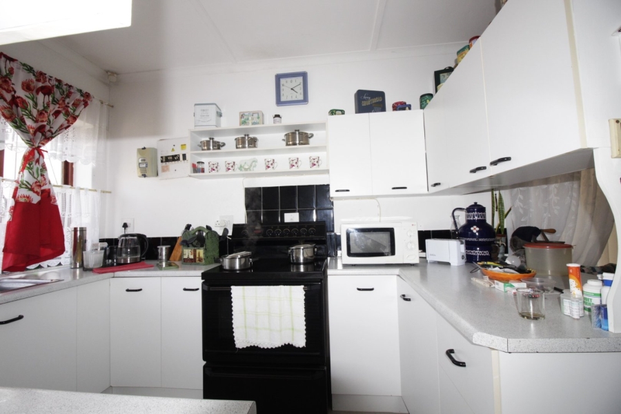 3 Bedroom Property for Sale in Wavecrest Eastern Cape